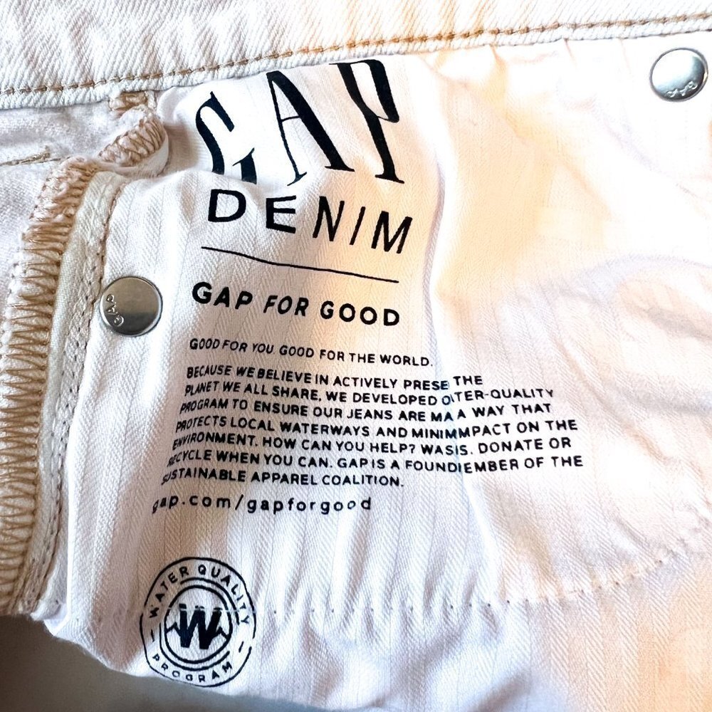 GAP High Rise 3" Denim Shorts in Spring Pink.  size 31" - Picture 8 of 14